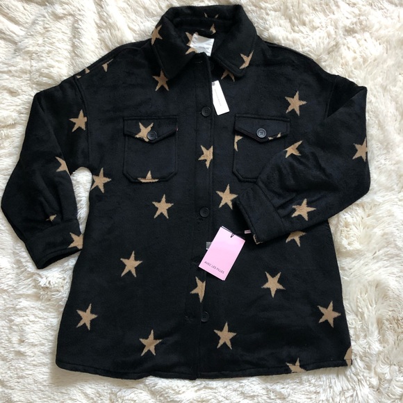 Avec Les Filles Jackets & Blazers - NWT Avec Les Filles shacket “starry night” Black and Tan star jacket